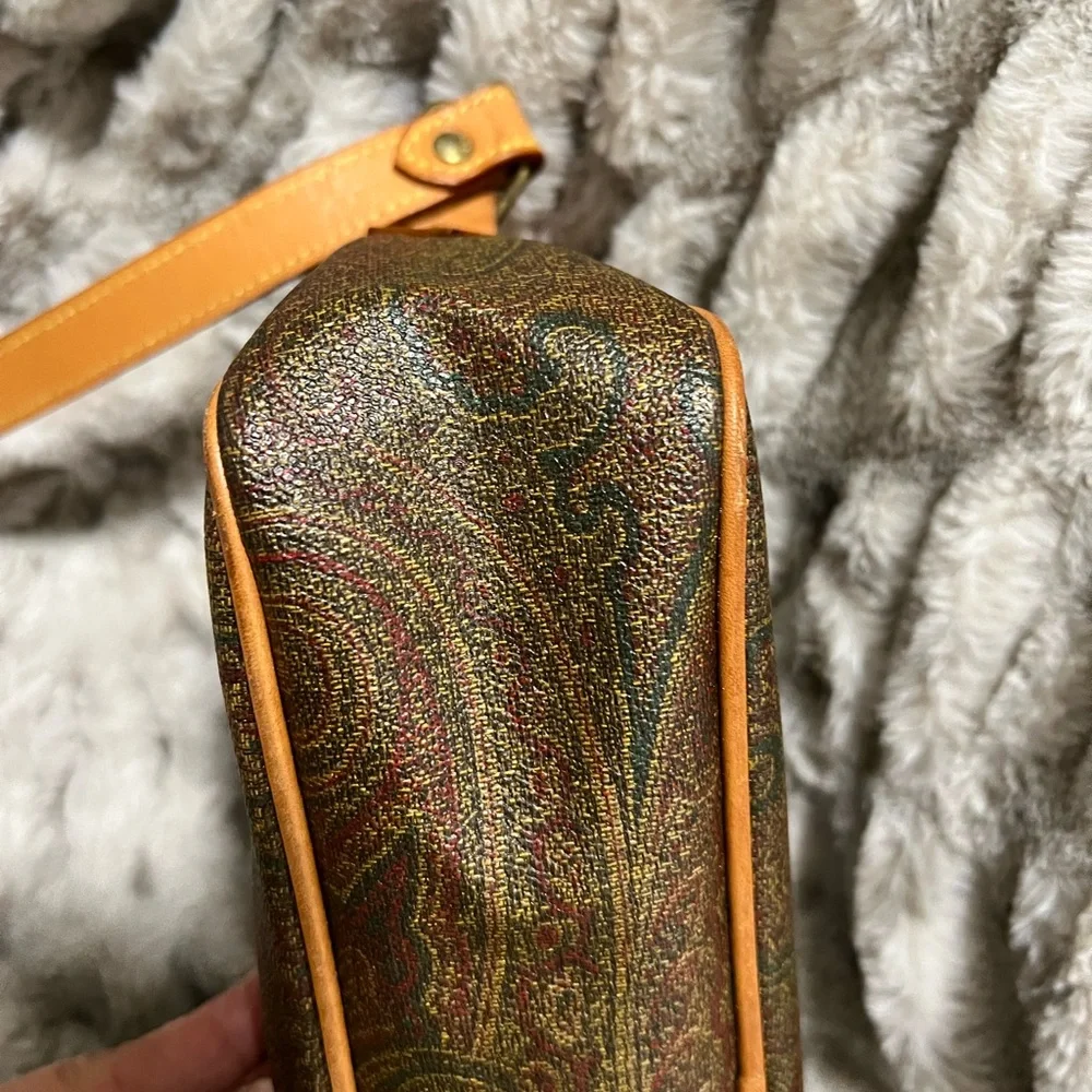 Etro, Elegant Brown Paisley Shoulder Bag EUC - Picture 4 of 10